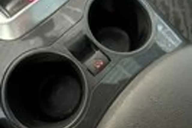 Peugeot 3008 (2010) thumbnail 16