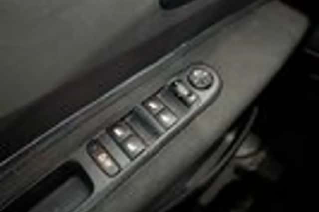 Peugeot 3008 (2010) thumbnail 17
