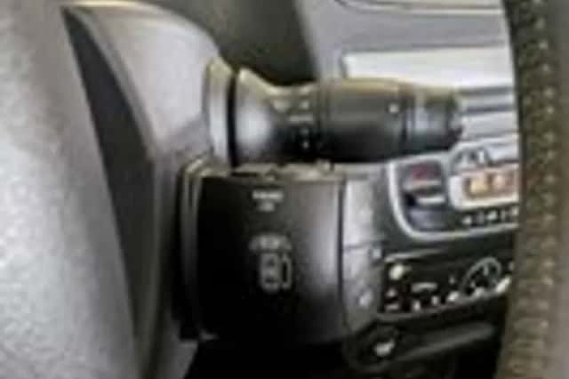 Renault Mégane (2010) thumbnail 15