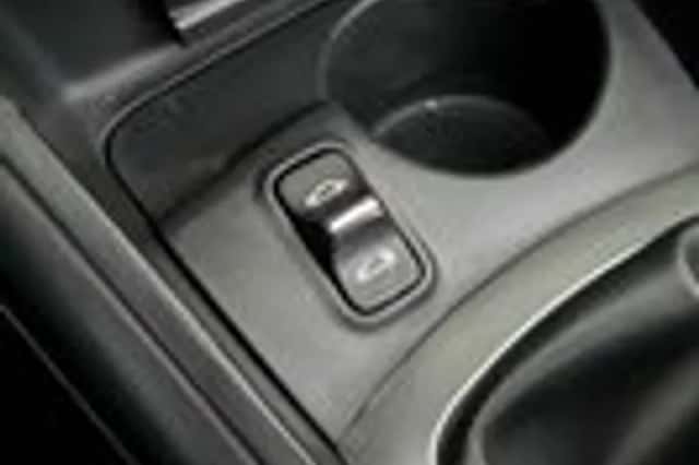 Renault Mégane (2010) thumbnail 18