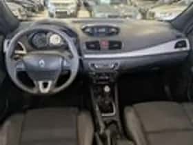 Renault Mégane (2010) thumbnail 9