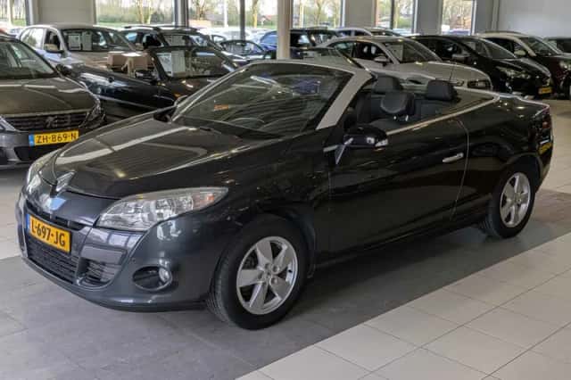 Renault Mégane (2010) thumbnail 2