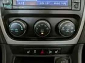 Dodge Caliber (2010) thumbnail 12