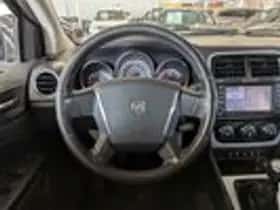 Dodge Caliber (2010) thumbnail 9