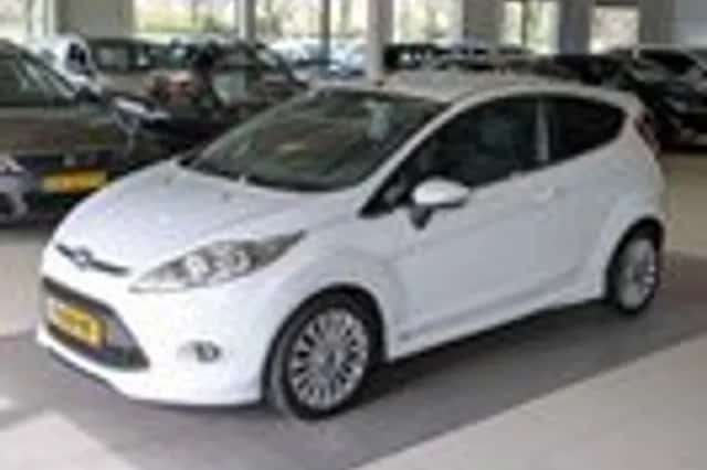 Ford Fiesta (2009) thumbnail 2
