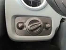 Ford Fiesta (2009) thumbnail 15