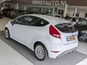 Ford Fiesta (2009) thumbnail 3