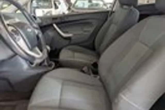 Ford Fiesta (2009) thumbnail 6
