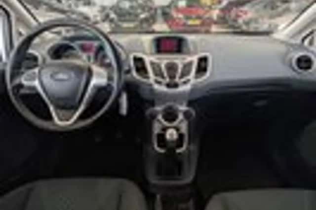 Ford Fiesta (2009) thumbnail 8