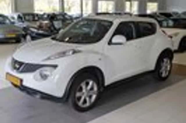Nissan Juke (2012) thumbnail 2