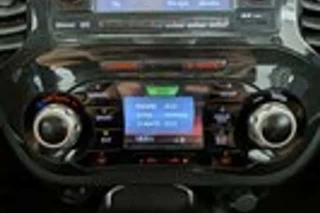 Nissan Juke (2012) thumbnail 17