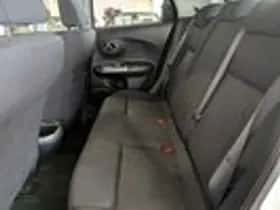 Nissan Juke (2012) thumbnail 7