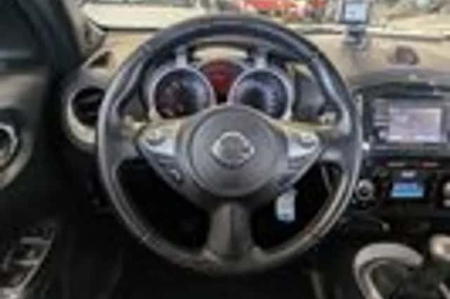 Nissan Juke (2012) thumbnail 10