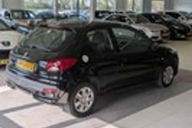Peugeot 206+ (2010) thumbnail 4
