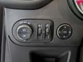 Opel Crossland X (2018) thumbnail 24