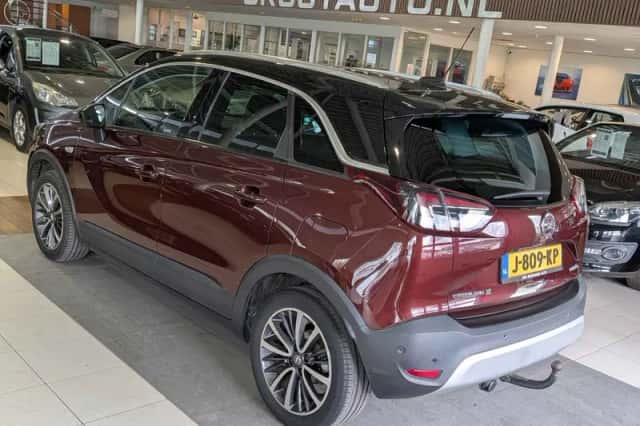 Opel Crossland X (2018) thumbnail 3