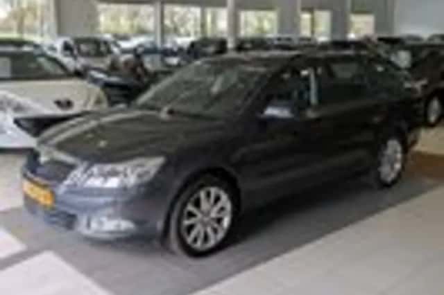 Škoda Octavia (2010) thumbnail 2