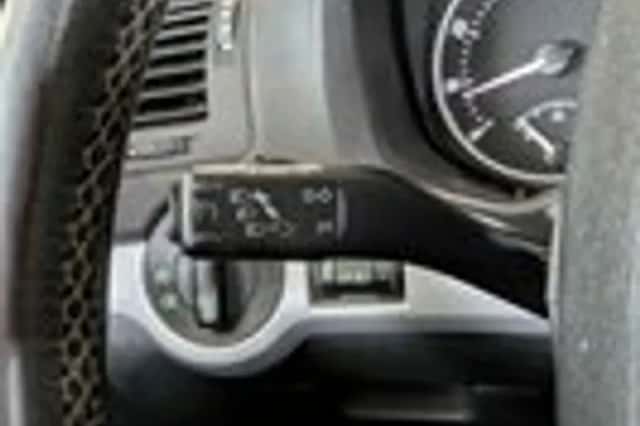Škoda Octavia (2010) thumbnail 13
