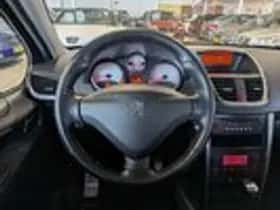 Peugeot 207 (2011) thumbnail 10