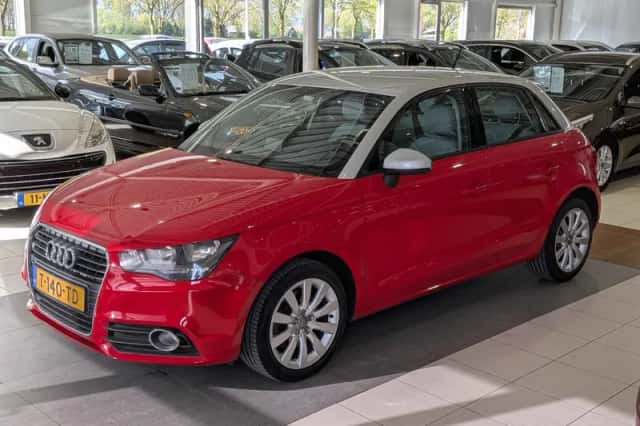 Audi A1 (2013) thumbnail 2