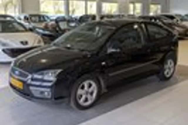 Ford Focus (2005) thumbnail 2