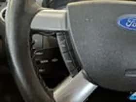 Ford Focus (2005) thumbnail 11