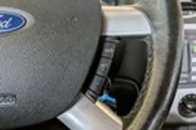 Ford Focus (2005) thumbnail 12