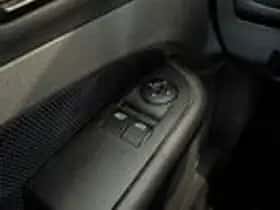 Ford Focus (2005) thumbnail 17