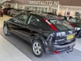 Ford Focus (2005) thumbnail 3