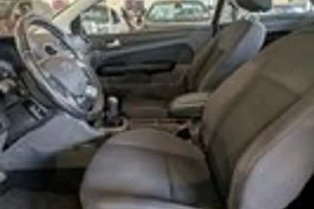 Ford Focus (2005) thumbnail 6