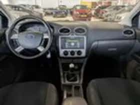 Ford Focus (2005) thumbnail 8