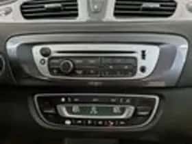 Renault Scénic (2014) thumbnail 16