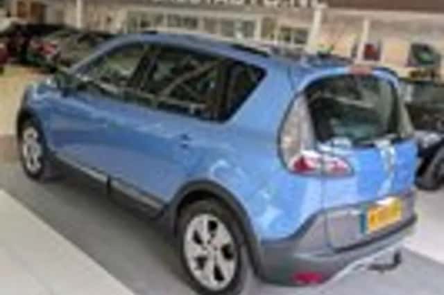 Renault Scénic (2014) thumbnail 3