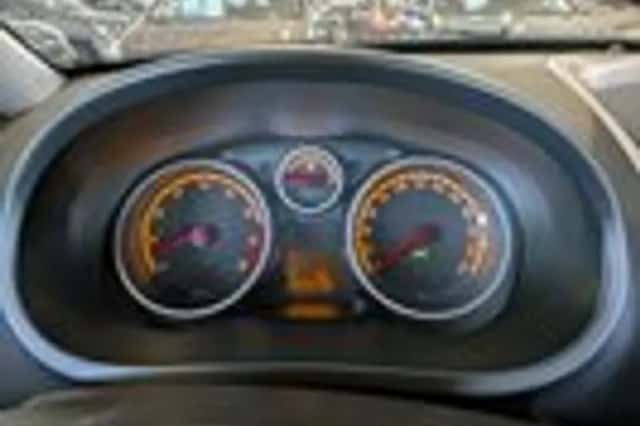 Opel Corsa (2008) thumbnail 11