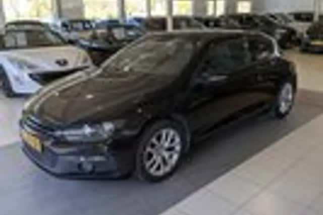 Volkswagen Scirocco (2008) thumbnail 2