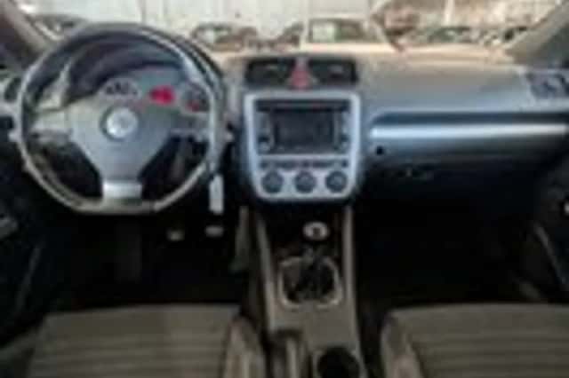 Volkswagen Scirocco (2008) thumbnail 8