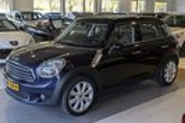 MINI Countryman (2012) thumbnail 2