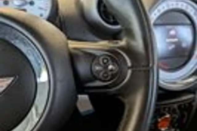 MINI Countryman (2012) thumbnail 12