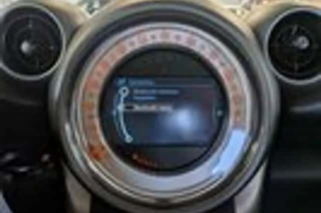 MINI Countryman (2012) thumbnail 18