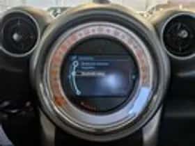 MINI Countryman (2012) thumbnail 18