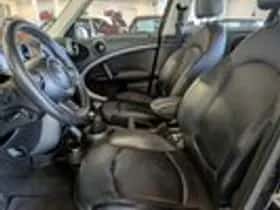 MINI Countryman (2012) thumbnail 6