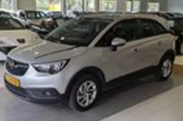 Opel Crossland X (2017) thumbnail 2