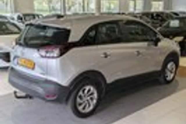 Opel Crossland X (2017) thumbnail 4