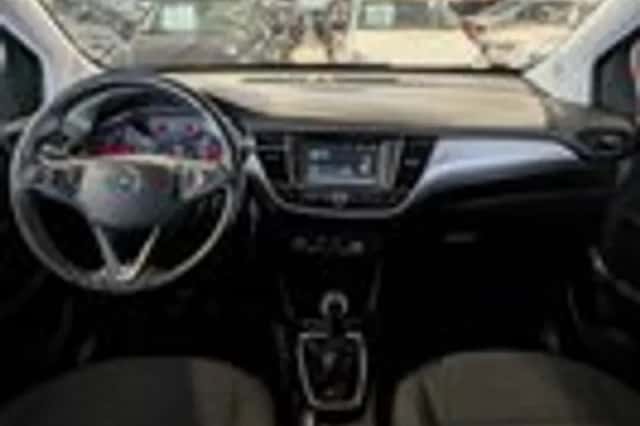 Opel Crossland X (2017) thumbnail 9