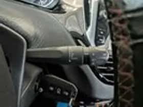 Peugeot 208 (2016) thumbnail 15