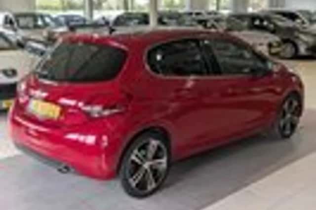 Peugeot 208 (2016) thumbnail 4