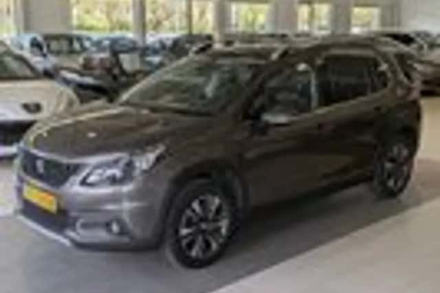 Peugeot 2008 (2017) thumbnail 2