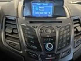 Ford Fiesta (2016) thumbnail 14