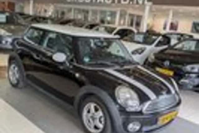 MINI Mini (2010) thumbnail 1