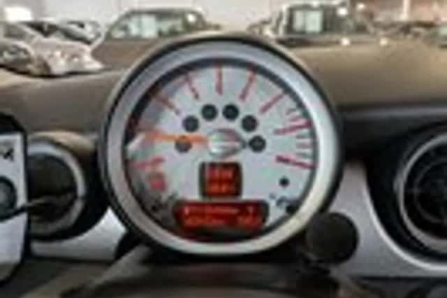 MINI Mini (2010) thumbnail 12